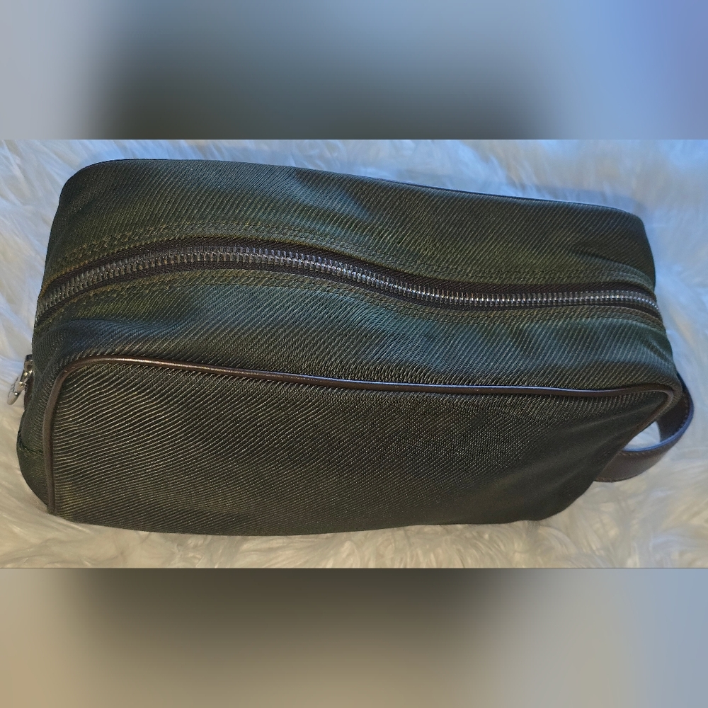 Authentic Louis Vuitton Taiga Parana Clutch Bag Spruce